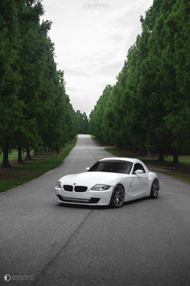 2004 BMW Z4 with 19x8.5 30 ESR Rf2 and 225/45R19 Nitto Nt555 and Coilovers Custom Offsets