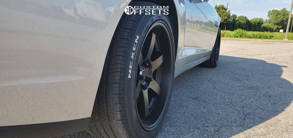 Jnc014 2014 Chevrolet Camaro with 19x9.5 25 JNC JNC014 and 255/40R19 Nexen ...