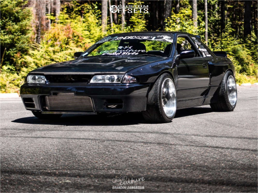 1989 Nissan Skyline with 18x10.5 -15 Work VS MX and 265/35R18