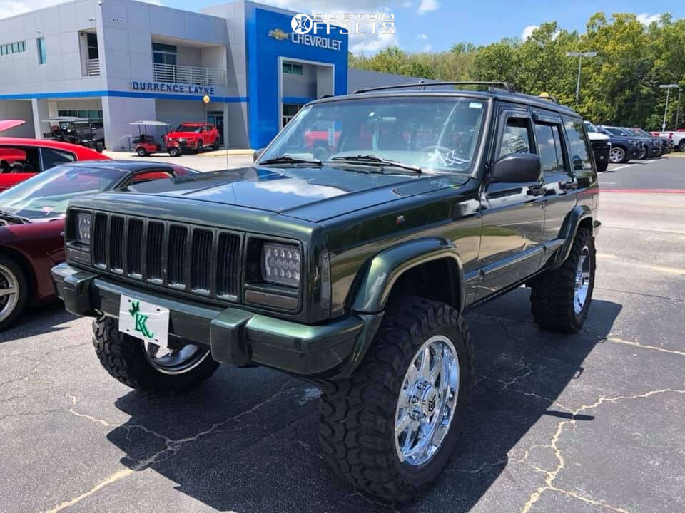1998 Jeep Cherokee with 20x10 -25 Dropstars 655v and 33/12.5R20