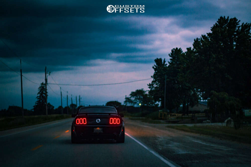 2005 Ford Mustang with 19x9 35 XXR 530 and 255/45R19 Nitto Nt555 G2 and ...