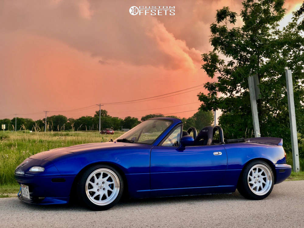 1994 Mazda MX-5 Miata with 15x8 20 Whistler Kr7 and 195/45R15 Toyo