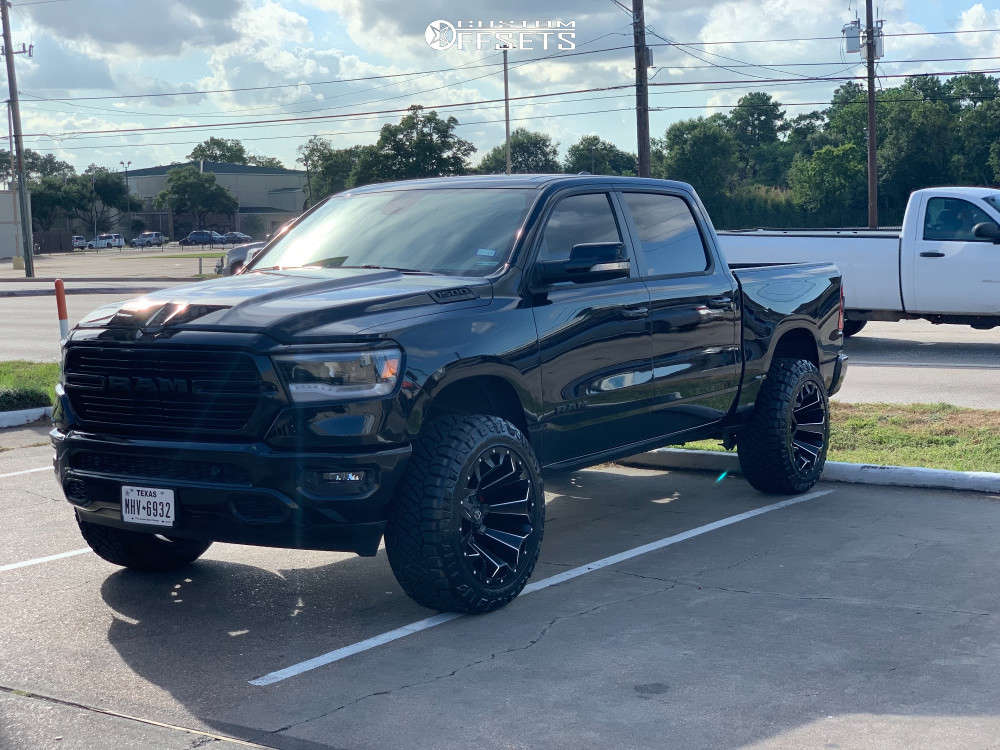 2019 Ram 1500 with 22x12 44 Fuel Assault and 35/12.5R22 Nitto Ridge