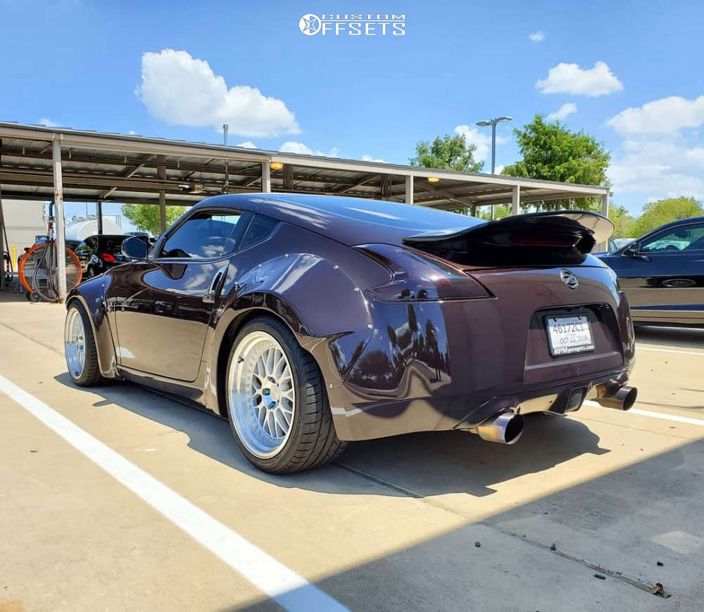 2013 Nissan 370Z with 19x10.5 22 ESR Sr01 and 255/35R19