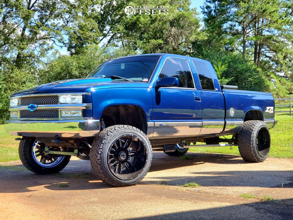 1998 Chevrolet K1500 with 22x14 76 Anthem OffRoad Equalizer and 33/12