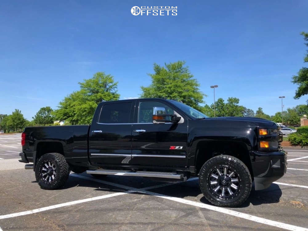 2018 Chevrolet Silverado 2500 HD with 20x9 1 Fuel Hardline and 33/11.5R20 Nitto Ridge Grappler