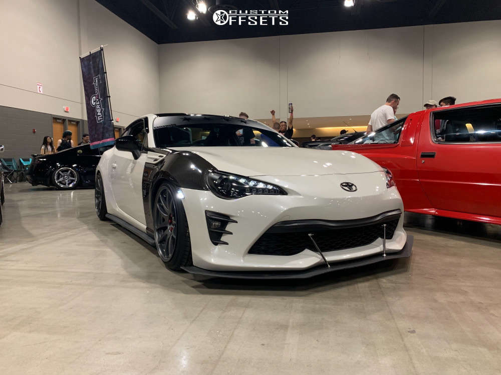 2017 Toyota 86 with 18x9.5 38 Work Emotion Cr Kiwami and 225