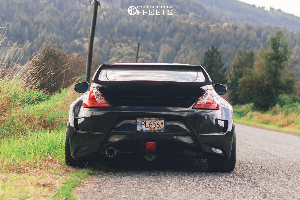2017 Nissan 370Z with 19x9.5 15 Aodhan DS02 and 245/40R19 Firestone ...