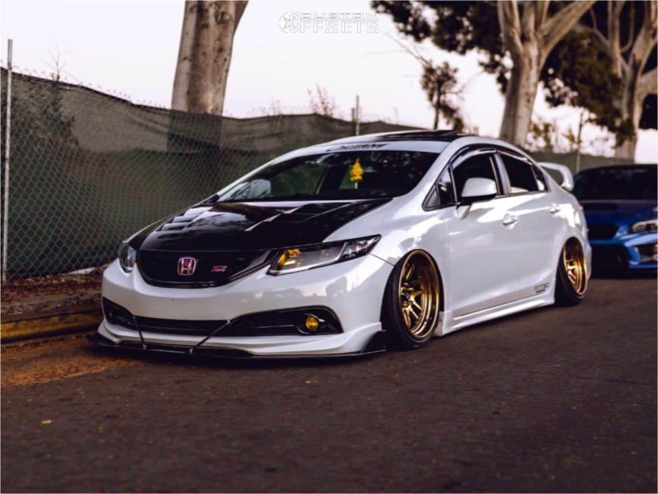 797588-1-2013-civic-honda-si-