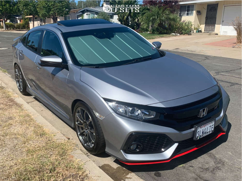 2017 Honda Civic with 18x8.5 35 AVID1 AV27 and 235/40R18