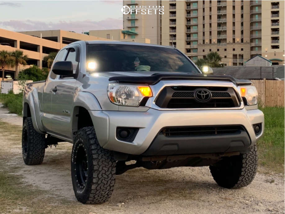 2013 Toyota Tacoma with 16x8 0 Method The Standard and 265