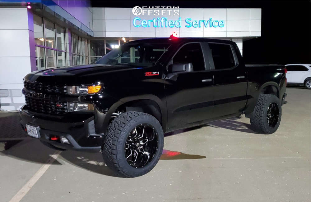 2019 Chevrolet Silverado 1500 with 22x12 -44 Havok H109 and 325/50R22 ...