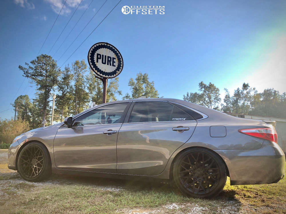 2017 Toyota Camry with 19x8.5 38 Rotiform Blq and 245/40R19 Toyo Tires ...