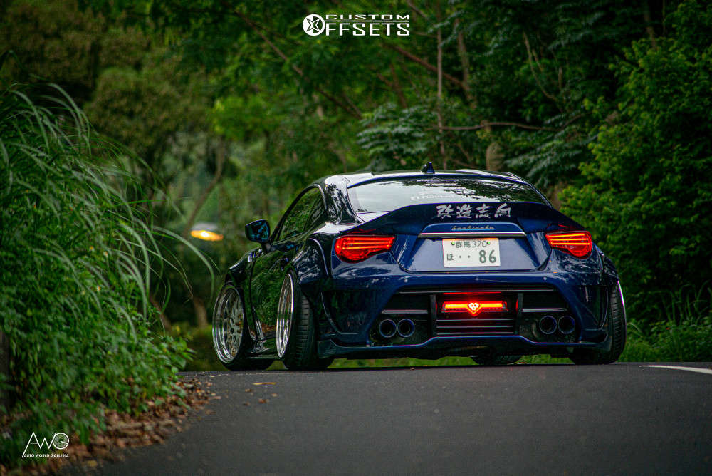 2013 Toyota 86 Wheel Offset Poke Air Suspension 805611 Custom Offsets