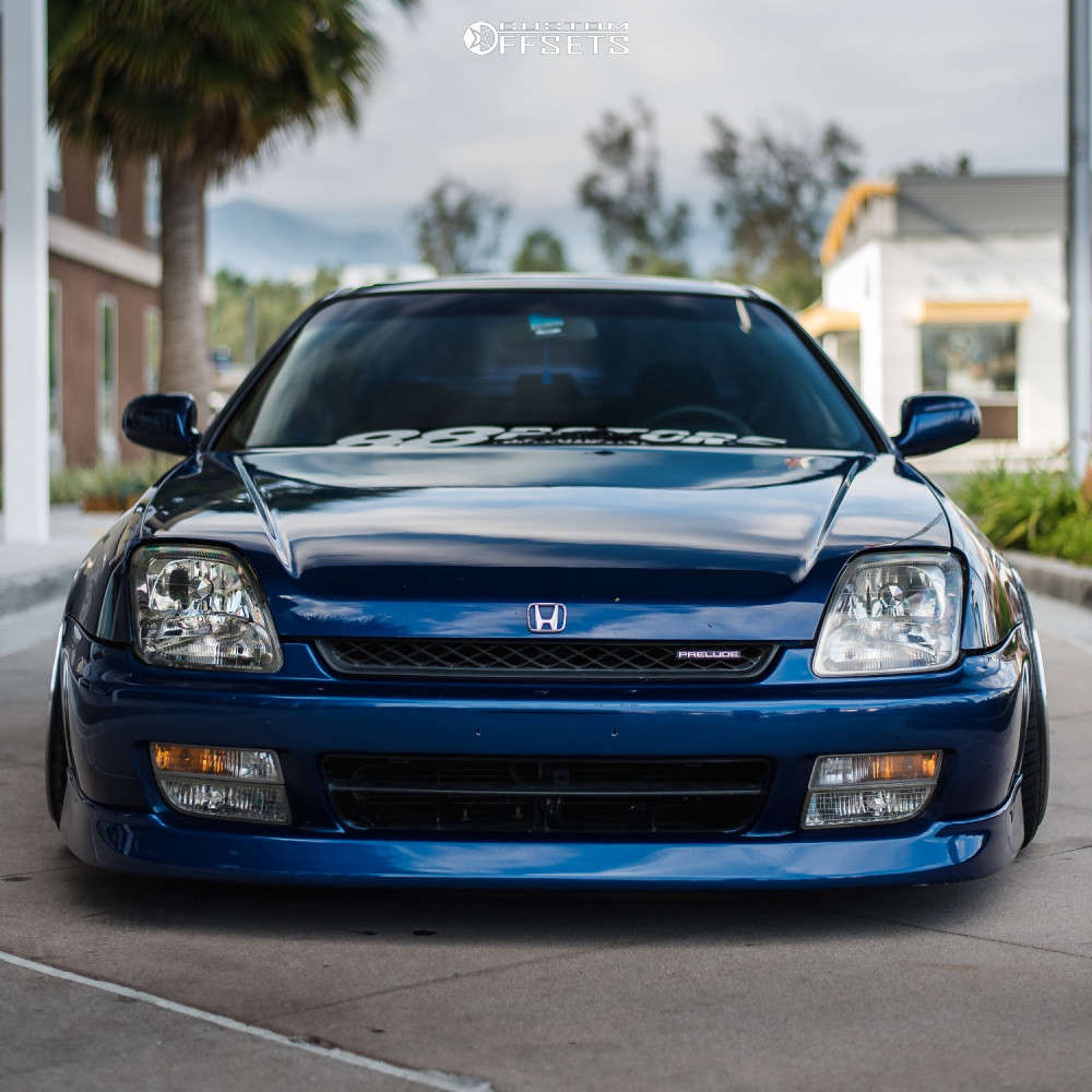 2000 Honda Prelude with 18x9.5 10 Work Vs Xx and 215/35R18 Federal