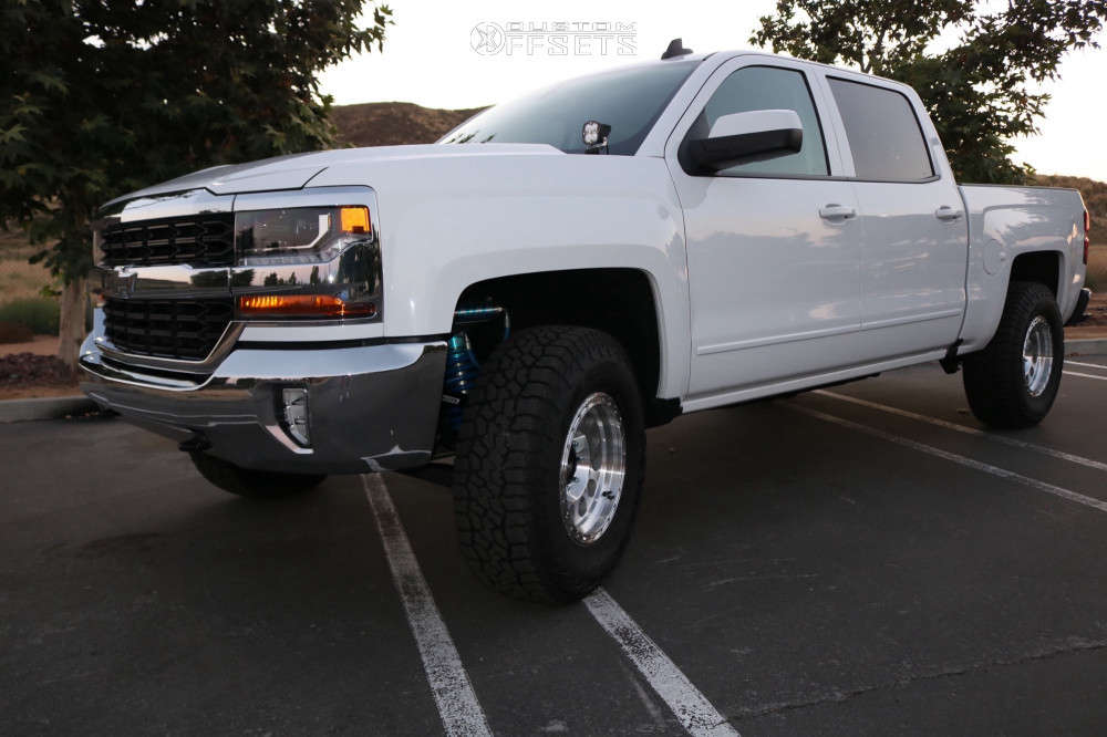 2017 Chevrolet Silverado 1500 with 17x8.5 0 Method Mr315 and 35/12.5R17 ...