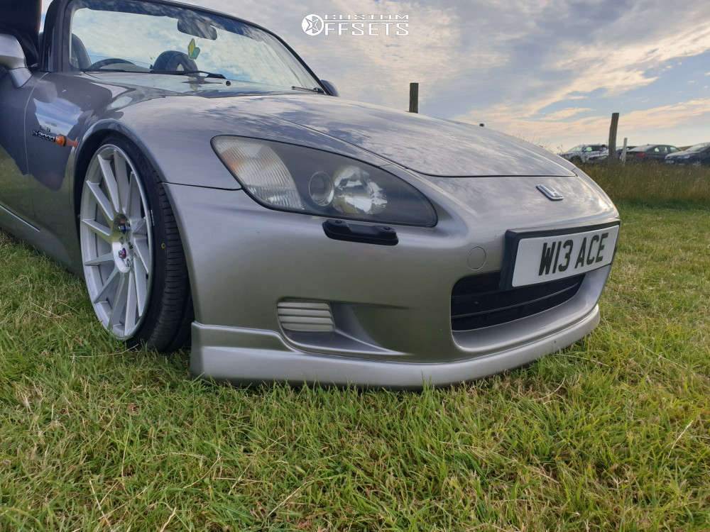 2000 Honda S2000 with 18x8.5 40 Japan Racing Jr22 and 205