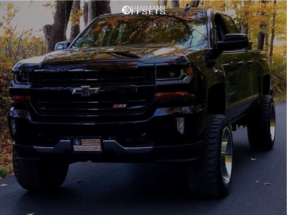 2017 Chevrolet Silverado 1500 with 22x12 44 RBP 75r and 33/12.5R22