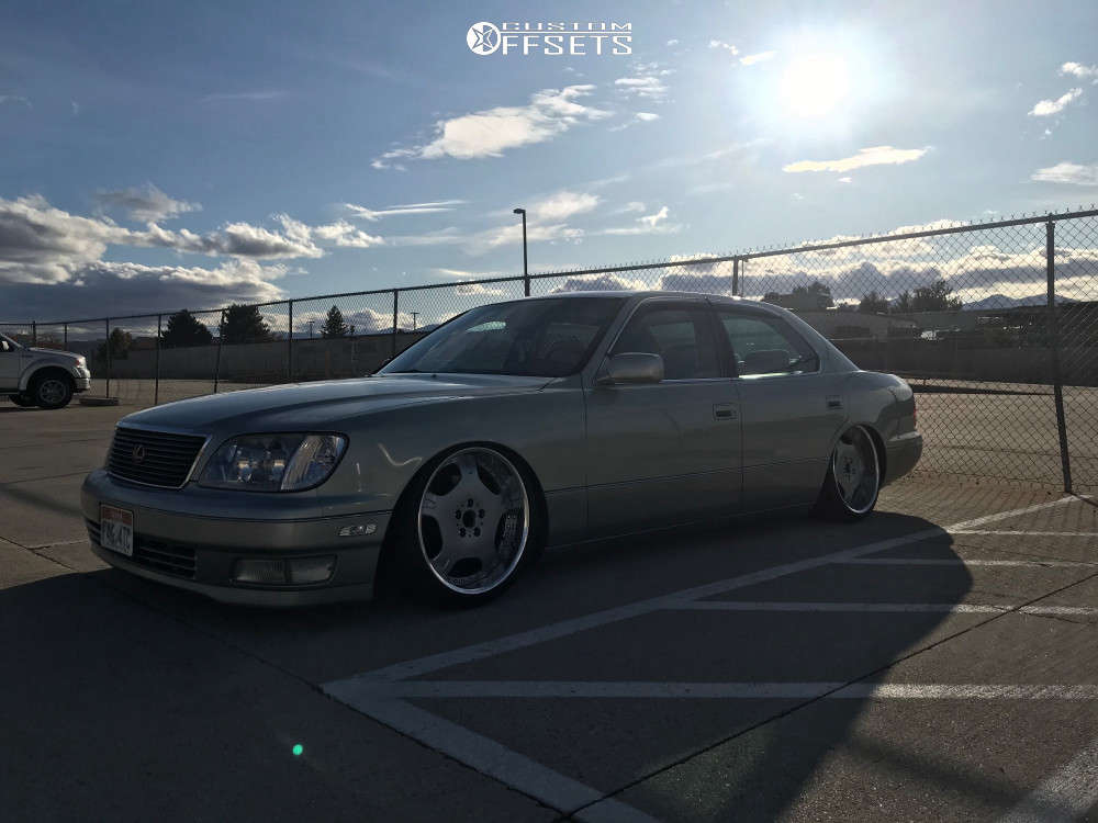 1999 Lexus LS400 with 19x8.5 32 Leon Hardiritt Beil and 235/35R19