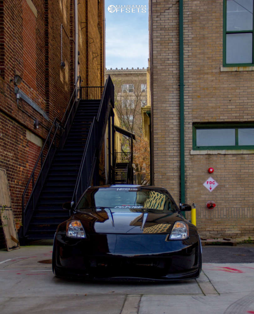 2004 Nissan 350Z with 18x11 15 Zedd Slt and 245/35R18 Lexani Lx