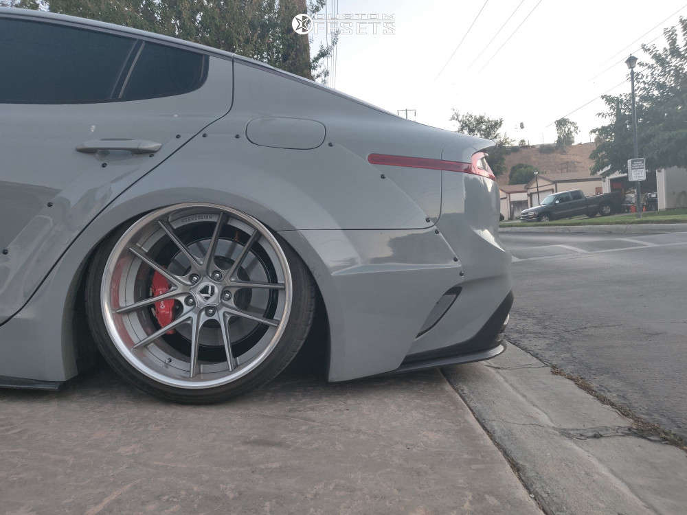 G33＋HD-5 Stinger 2019 Kia Stinger with 19x10.5 15 and 295/30R19 Lionhart Lh