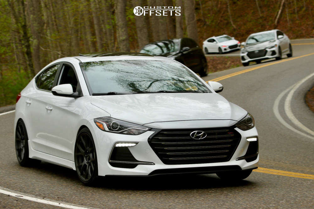 2018 Hyundai Elantra with 18x8.5 45 Konig Ampliform and 225/40R18