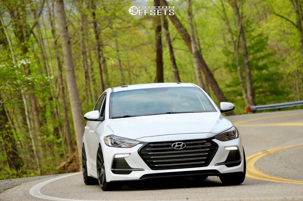 2018 Hyundai Elantra with 18x8.5 45 Konig Ampliform and 225/40R18