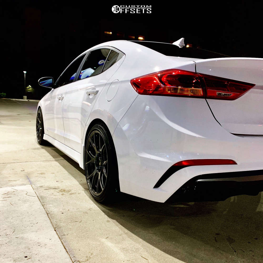 2018 Hyundai Elantra with 18x8.5 45 Konig Ampliform and 225/40R18