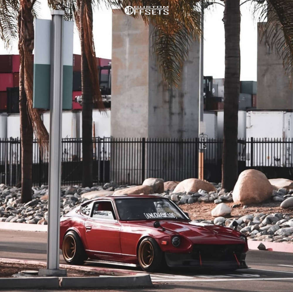 1976 Nissan 280Z with 15x10 -25 Watanabe Rs and 205/50R15 Kumho Ecsta ...