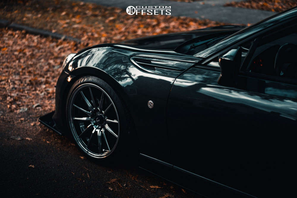2019 Toyota 86 with 18x9.5 35 Cosmis Racing R1 and 245/35R18 Nankang NS ...