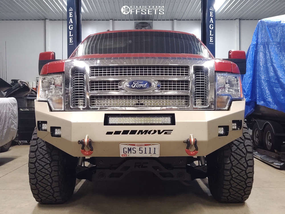 2009 Ford F-150 with 18x9 18 Method Nv and 35/12.5R18 Nitto Ridge