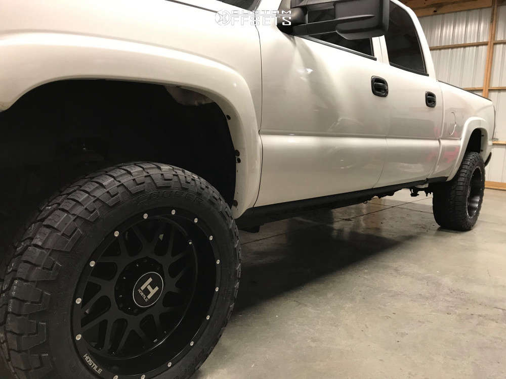 2005 Chevrolet Silverado 2500 HD with 20x10 19 Hostile Sprocket and