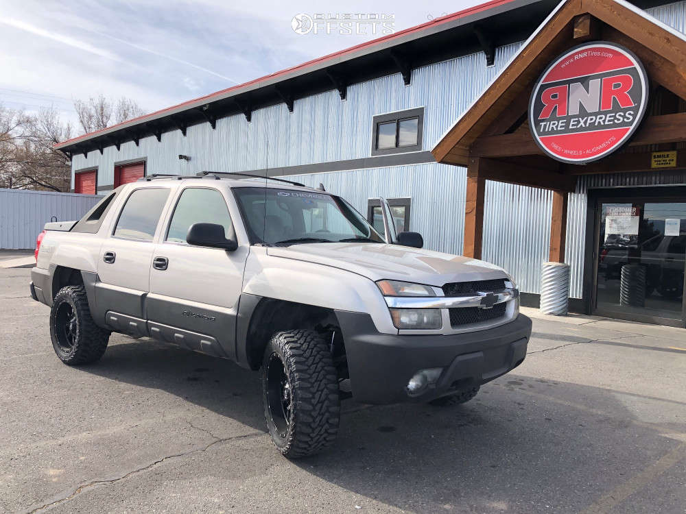 2006 Chevrolet Avalanche 1500 with 20x10 -12 Fuel Krank and 33