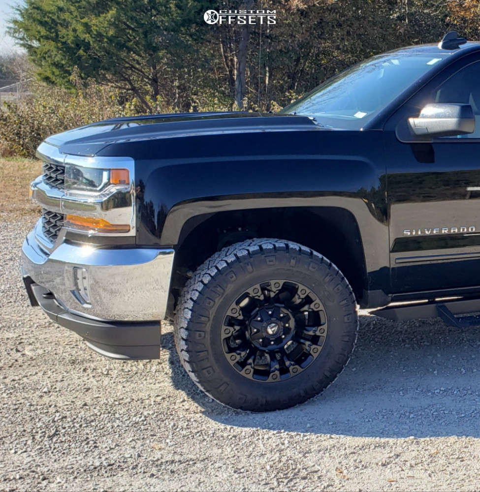 2016 Chevrolet Silverado 1500 with 18x9 12 Fuel Vapor and 33/12.5R18