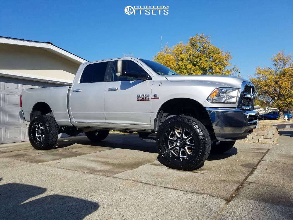 2017 Ram 2500 with 20x10 -19 Hostile Exile and 35/12.5R20 Nitto