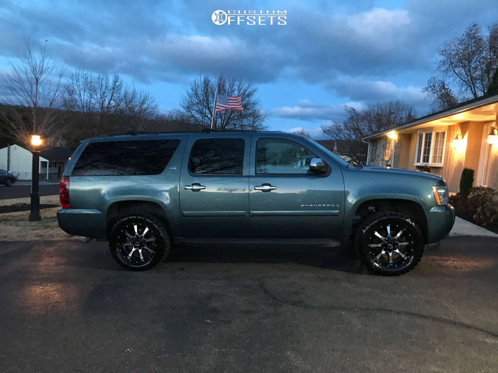 2008 Chevrolet Suburban with 20x9 0 Moto Metal Mo970 and 33