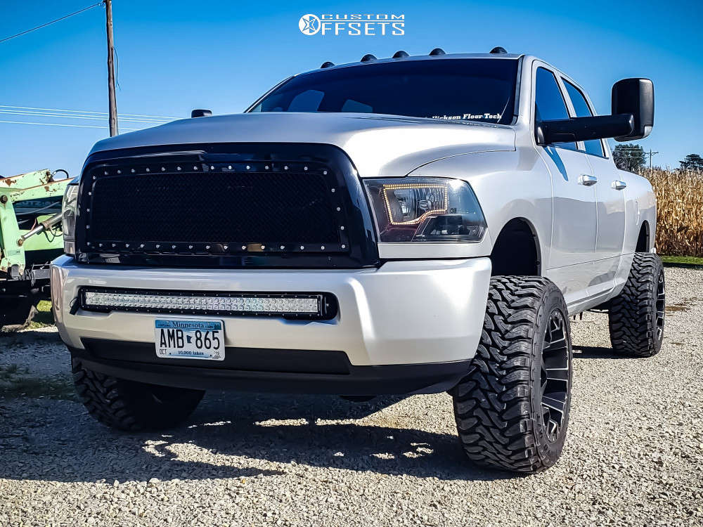 2012 Ram 2500 with 20x12 43 Fuel Assault and 33/12.5R20 Toyo Tires