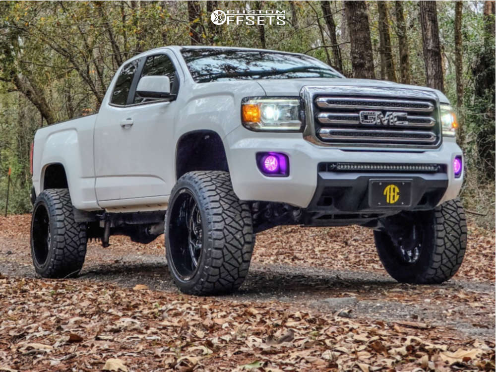 2016 GMC Canyon with 22x12 49 RBP 80r and 33/12.5R22 Nitto Ridge