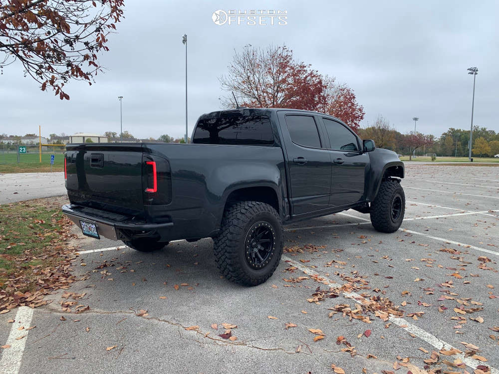 2018 Chevrolet Colorado with 17x9 -12 Dirty Life Dt-2 and 285/70R17 ...