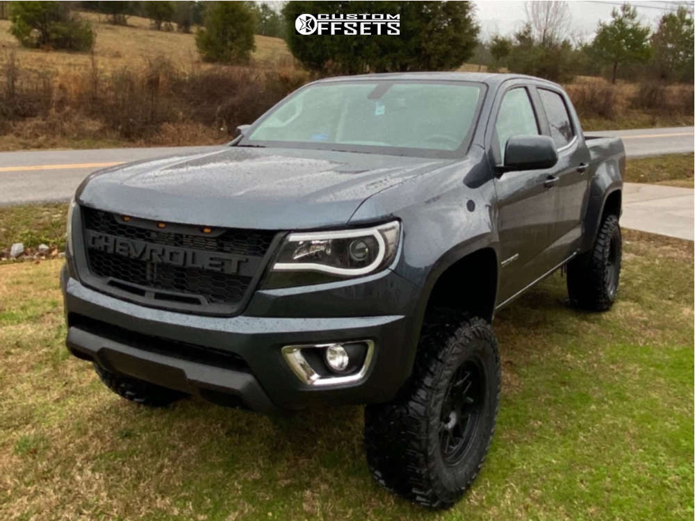 2019 Chevrolet Colorado with 17x8.5 KMC Km717 and 33/12.5R17 Yokohama