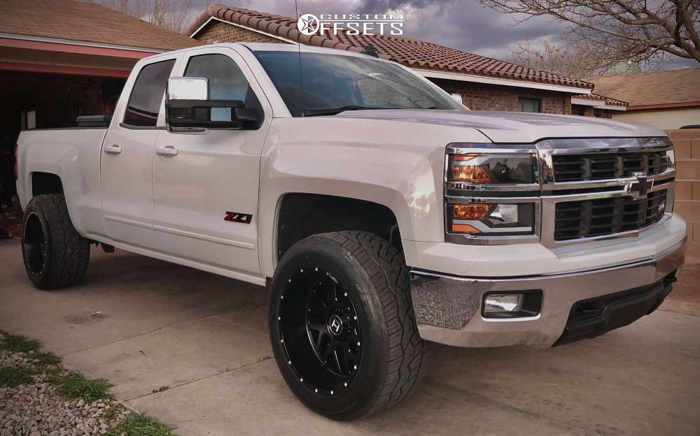 2015 Chevrolet Silverado 1500 Wheel Offset Aggressive > 1
