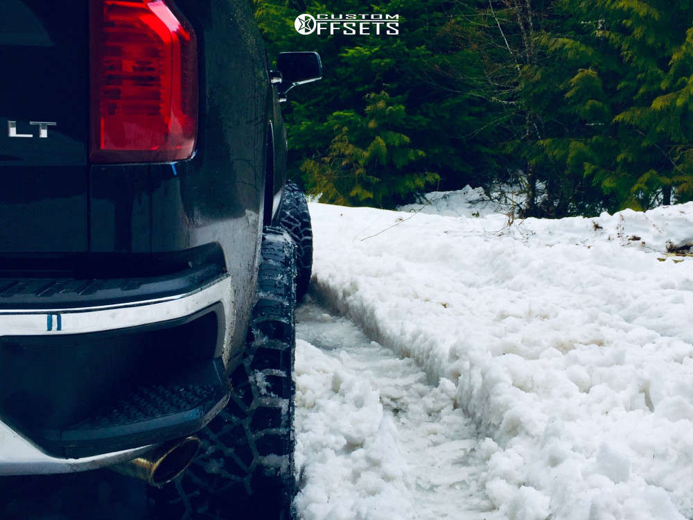 2019 Chevrolet Silverado 1500 with 22x10 -25 Hostile Vulcan and 325 ...