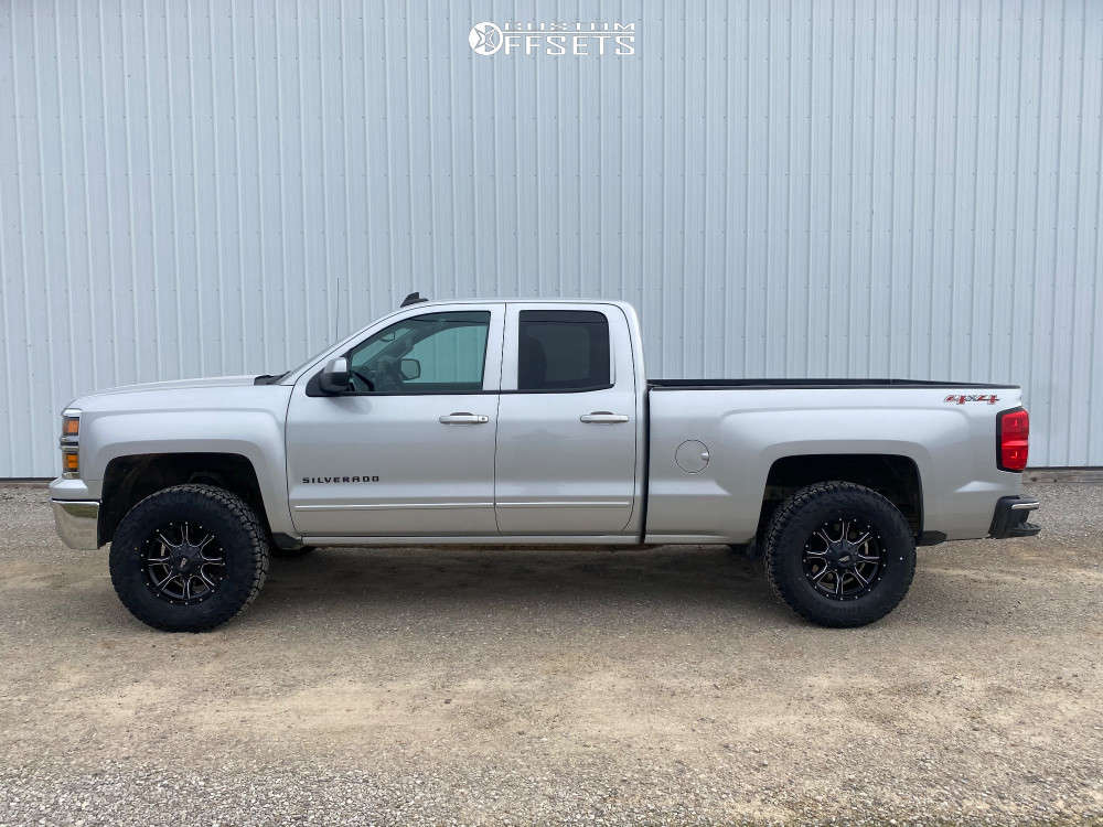 2015 Chevrolet Silverado 1500 with 17x9 -12 Moto Metal Mo970 and 285 ...