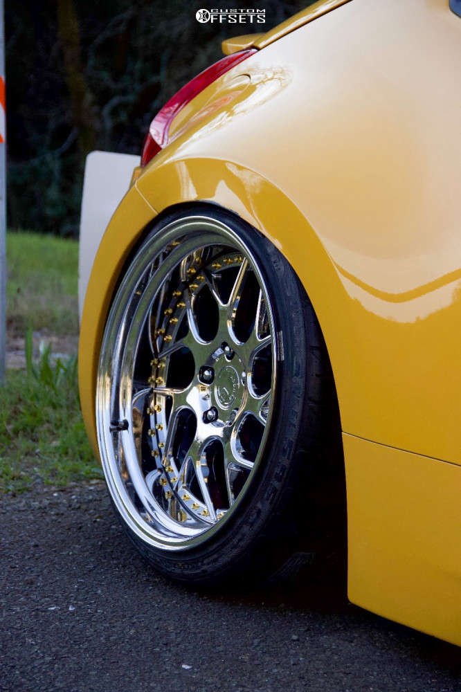 2017 Nissan 370Z with 19x10.5 22 Aodhan Ds01 and 235/35R19 Federal ...