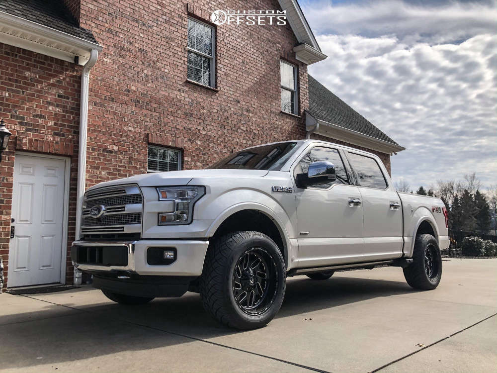 リニュートリィブ　ダイヤモンド　ブリリアンス　29ミリ 2016 Ford F-150 with 20x10 -19 Fuel Triton and 305/50R20 Nitto