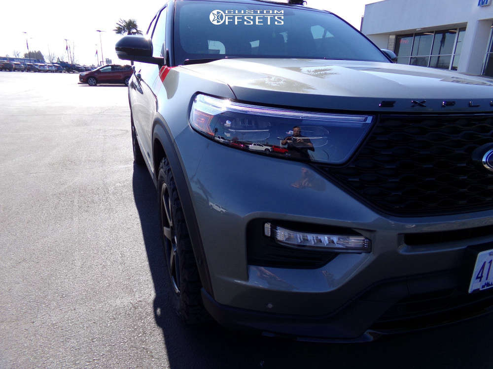 2020 Ford Explorer with 20x9 35 Niche Altair and 275/55R20 BFGoodrich ...