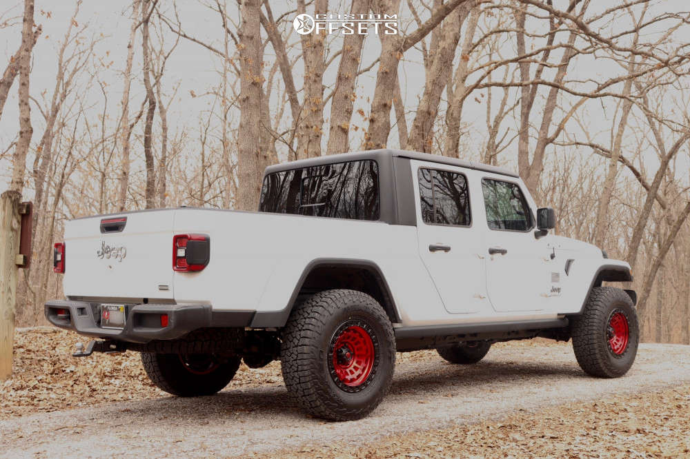 2020 Jeep Gladiator with 17x9 Fuel Zephyr and 285/75R17 Falken Wildpeak