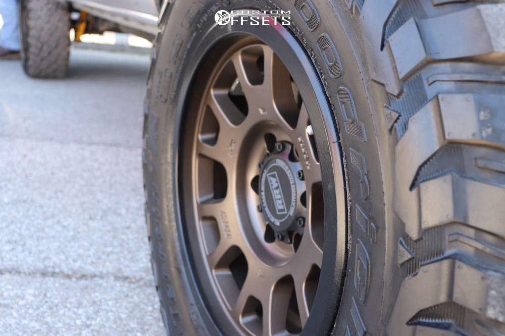 2019 Toyota Tacoma with 16x8 -25 RRW RR5-S and 265/70R16 BFGoodrich Mud ...