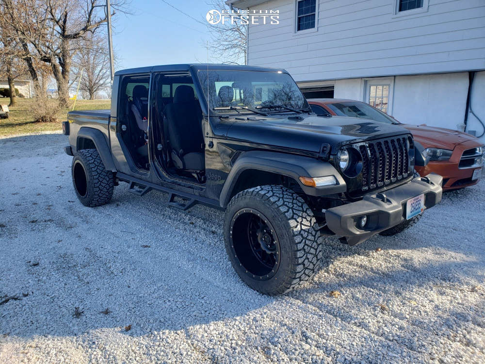 2020 Jeep Gladiator Aggressive > 1