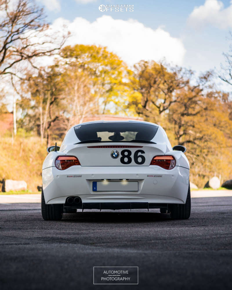 2007 BMW Z4 with 18x8.5 35 Breyton Race Gts and 225/40R18 Hankook